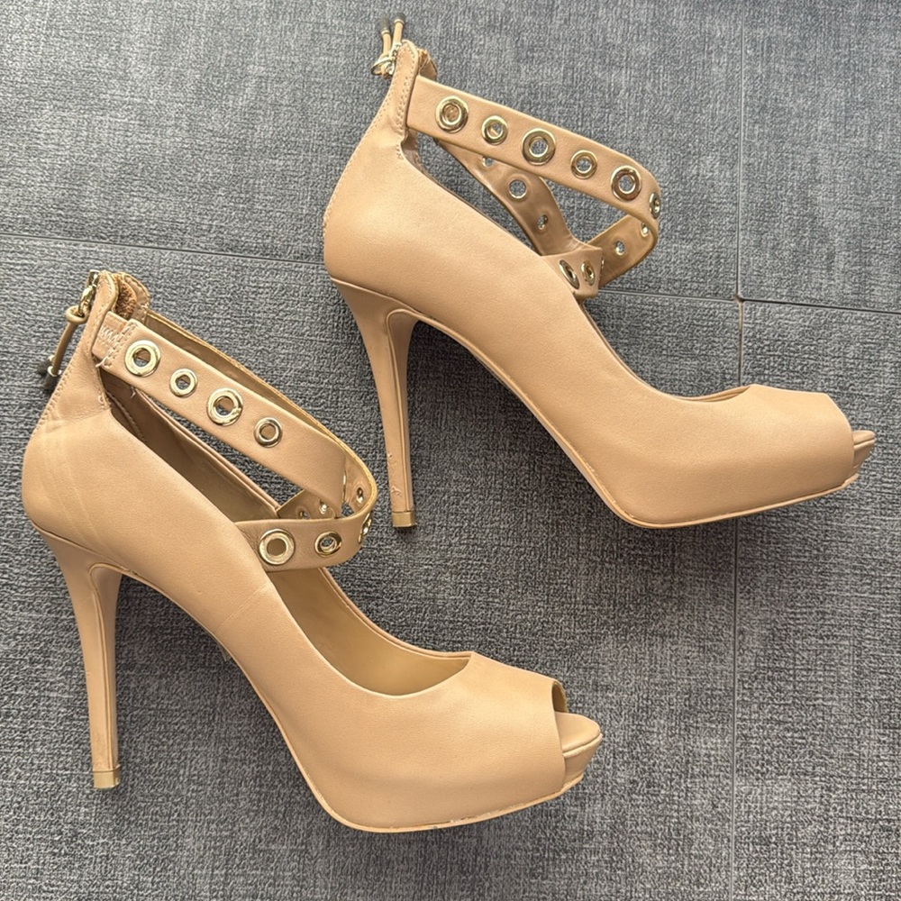 White House l Black Market - Tan Leather Peep Toe Heels w/Grommet Strap - Size 7